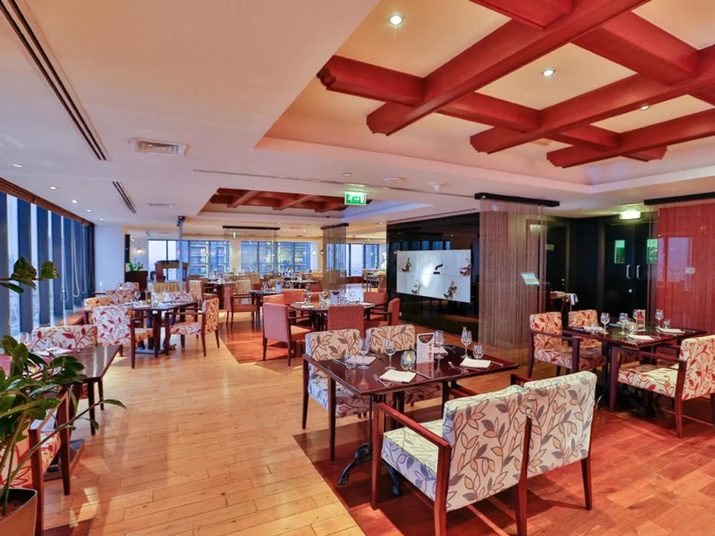 Park Regis Kris Kin Hotel Restaurant