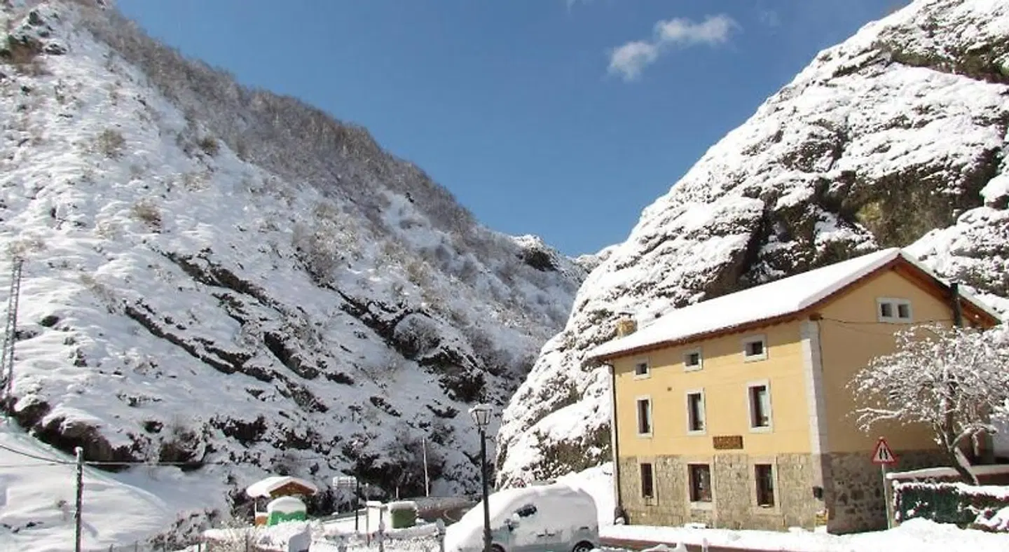 Albergue de Portilla EXTERIOR