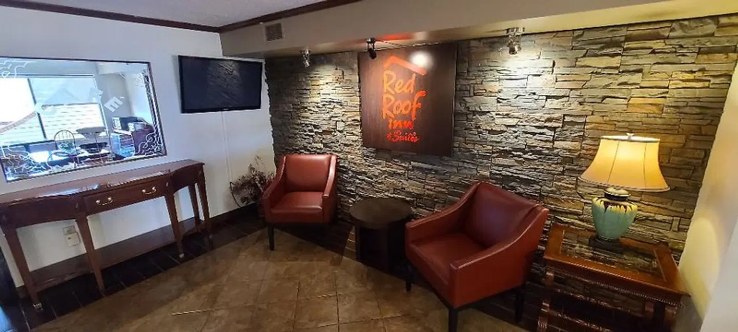 Red Roof Inn & Suites Cornelius - Lake Norman LOUNGE_LOBBY