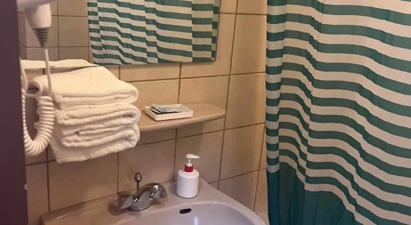 Am Flughafen Badezimmer