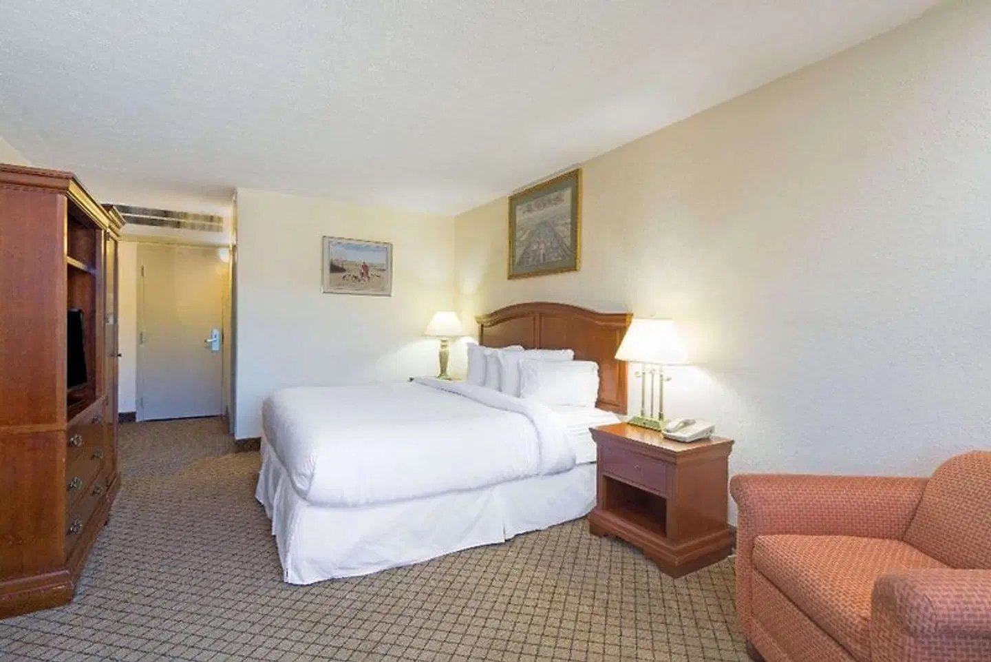 Days Inn by Wyndham Columbus Airport ROOM_EXAMPLE