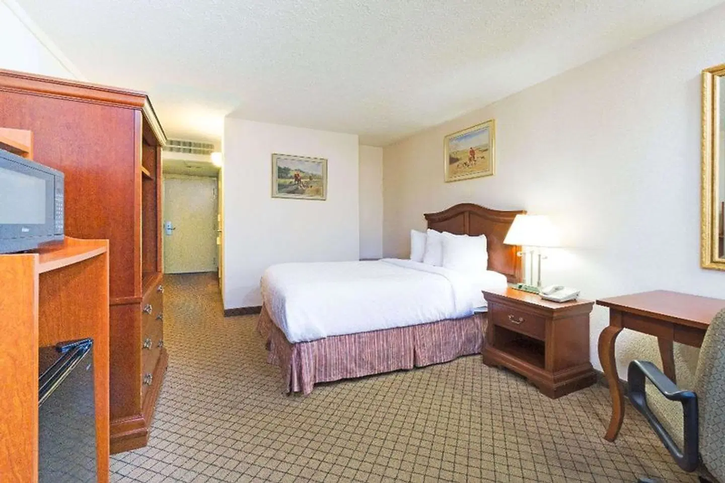 Days Inn by Wyndham Columbus Airport ROOM_EXAMPLE