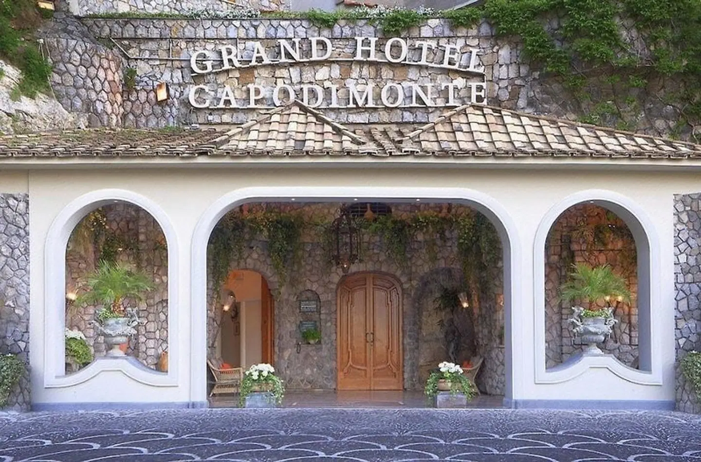 Grand Hotel Capodimonte EXTERIOR