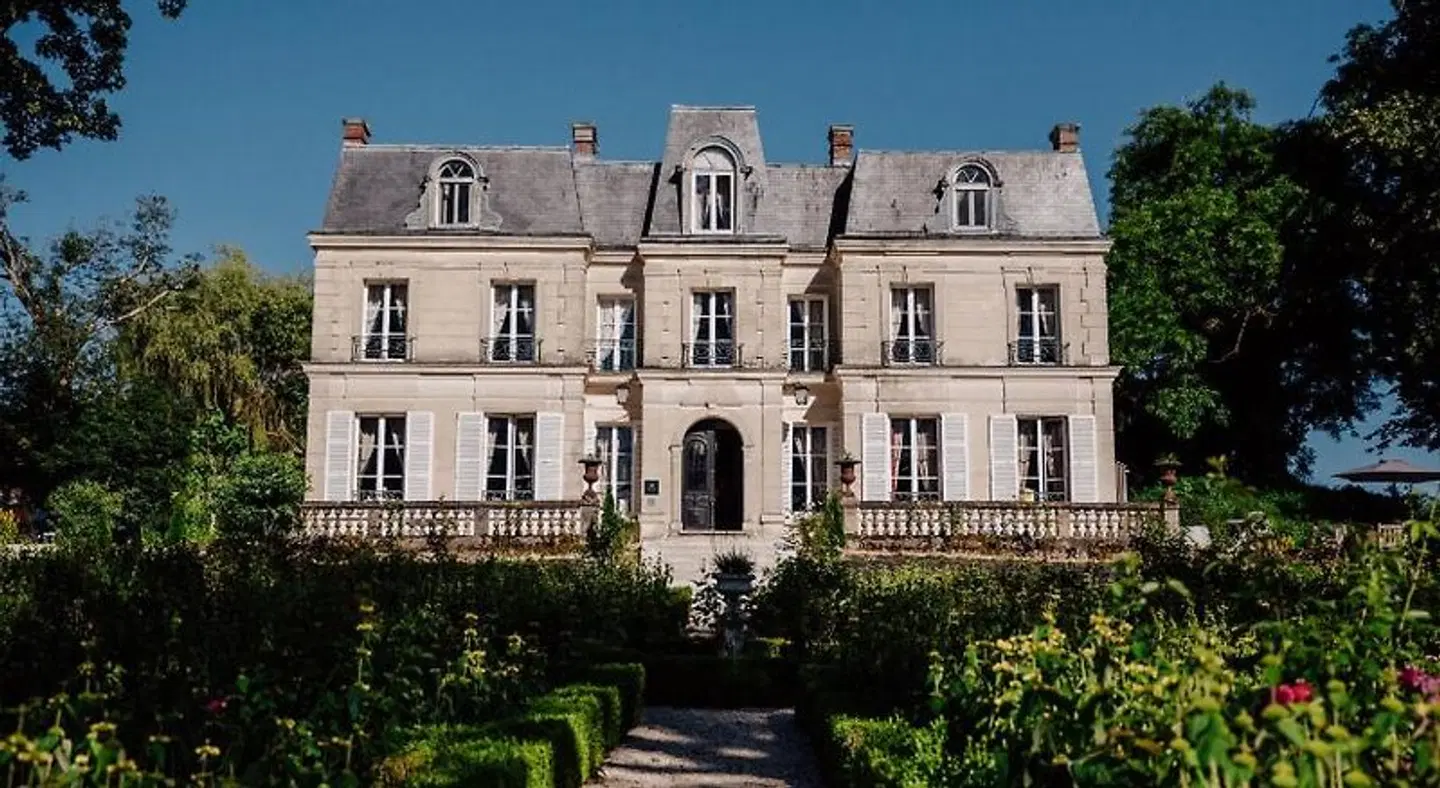 Château de Picheny EXTERIOR