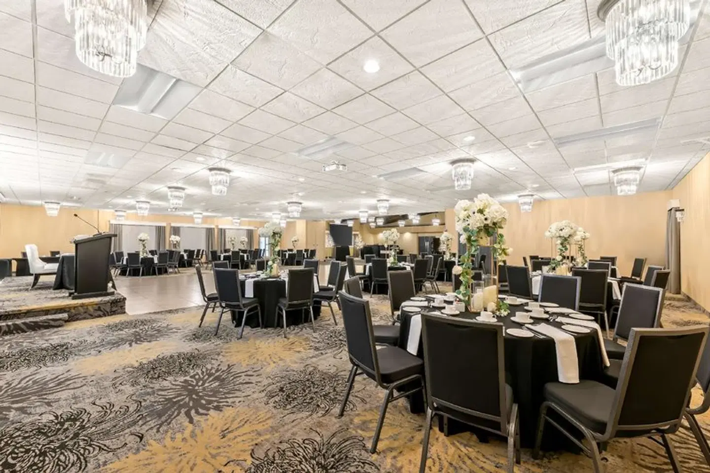 Best Western Plus NorWester Hotel & Conference Centre Restaurant