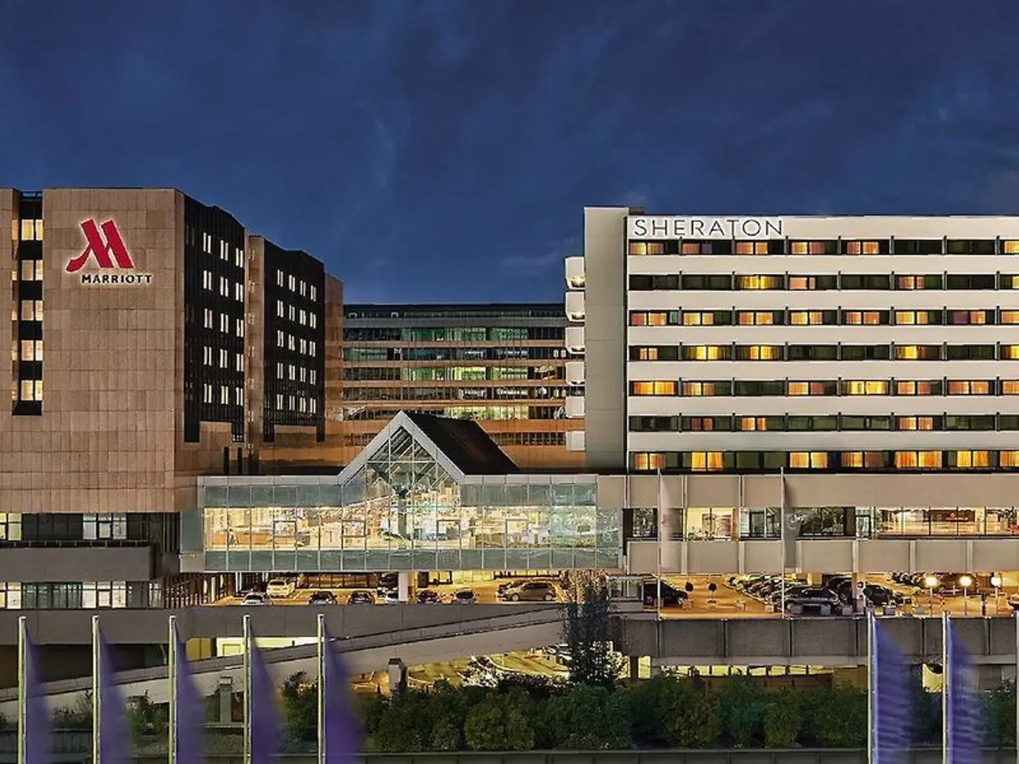Sheraton Frankfurt Airport Hotel & Conference Center EXTERIOR