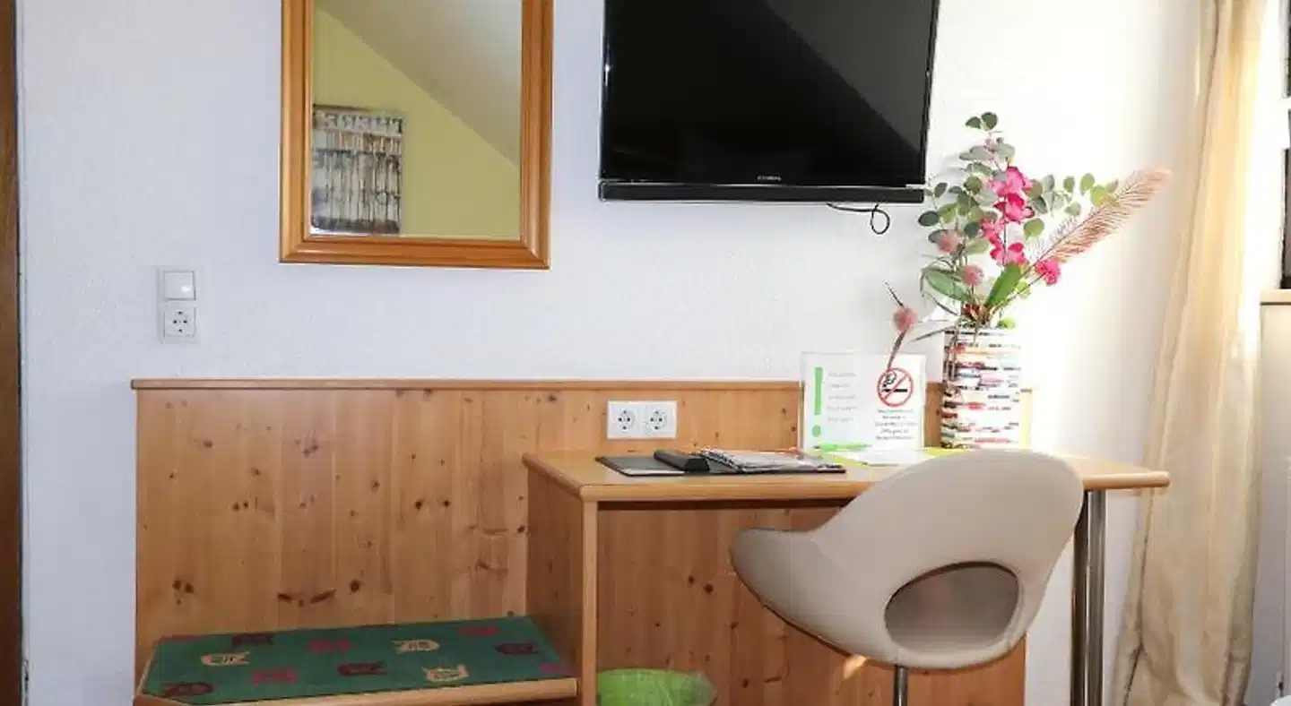 AVENUE ALTENFURT Bar