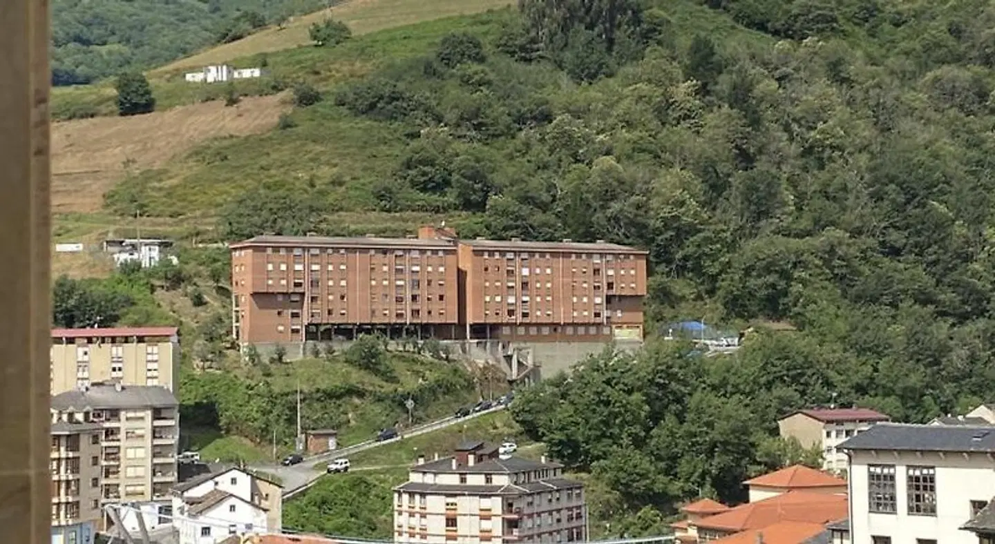 CLAREN'S GUESTHOUSE EXTERIOR