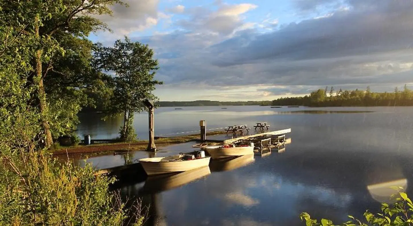 Tiraholms hotell Strand