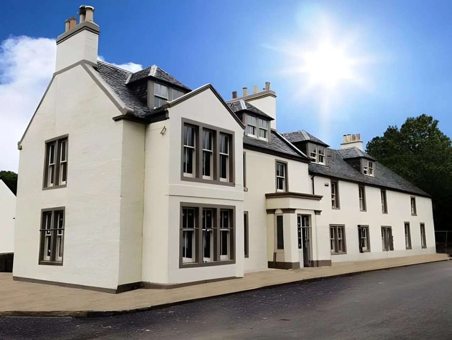 The Loch Lomond Arms Hotel EXTERIOR