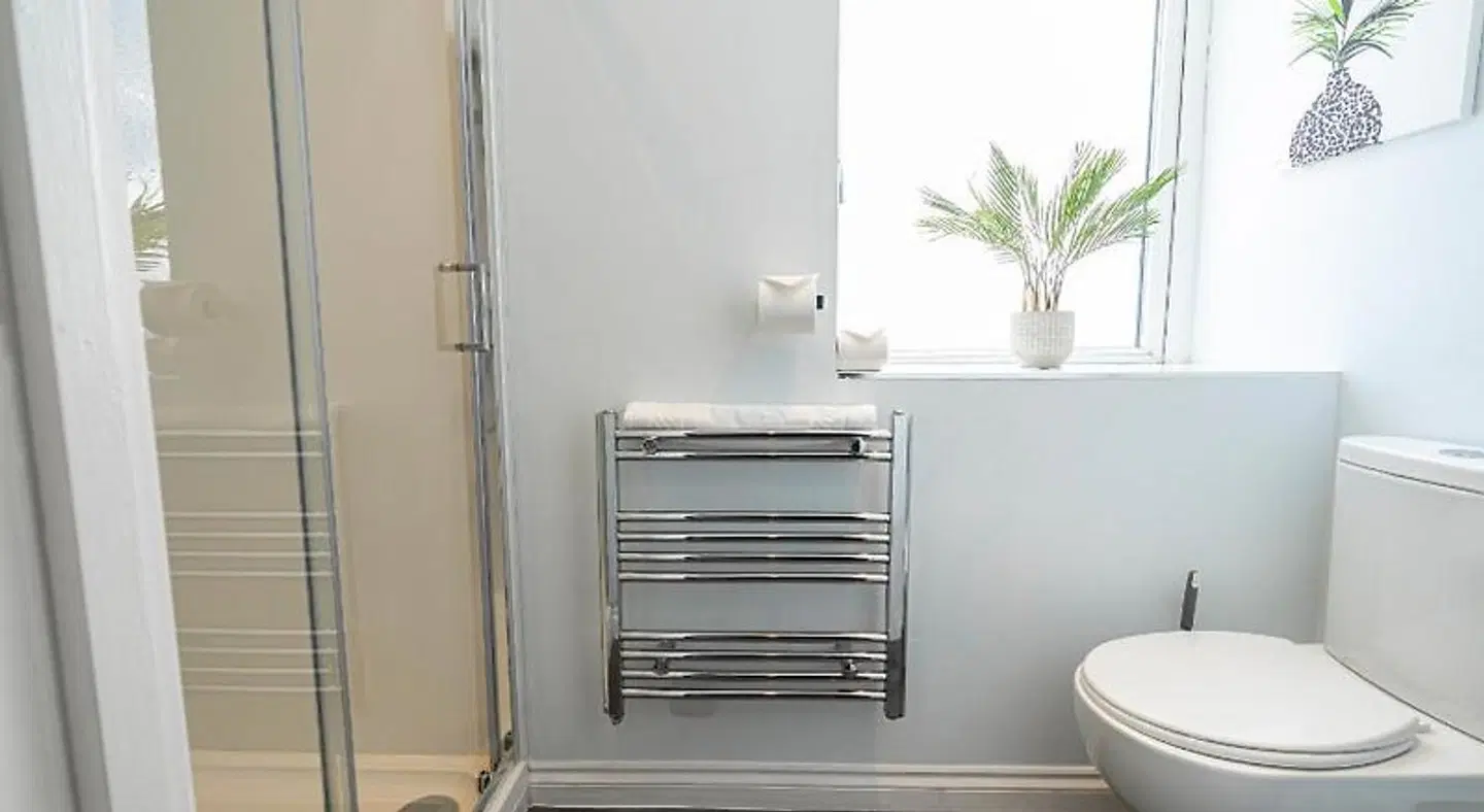 ALTIDO Ocean stays Badezimmer