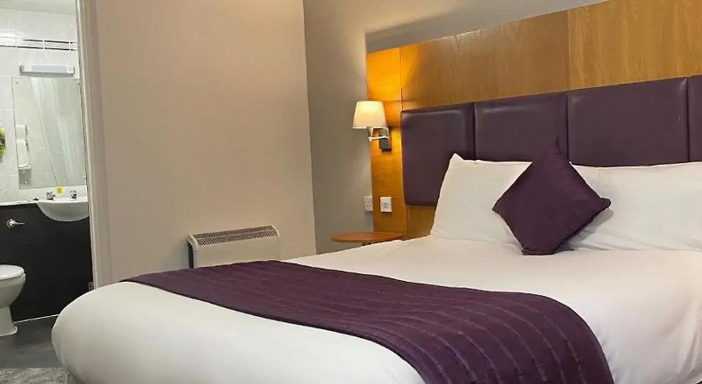 Purple Roomz ROOM_EXAMPLE