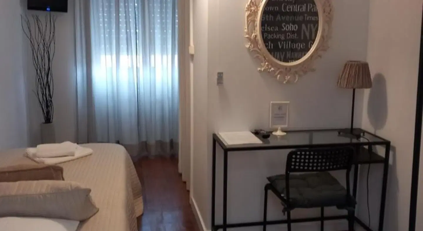 Guest House Guerra Junqueiro ROOM_EXAMPLE