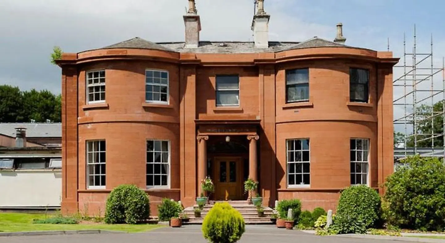 Woodland House Hotel EXTERIOR