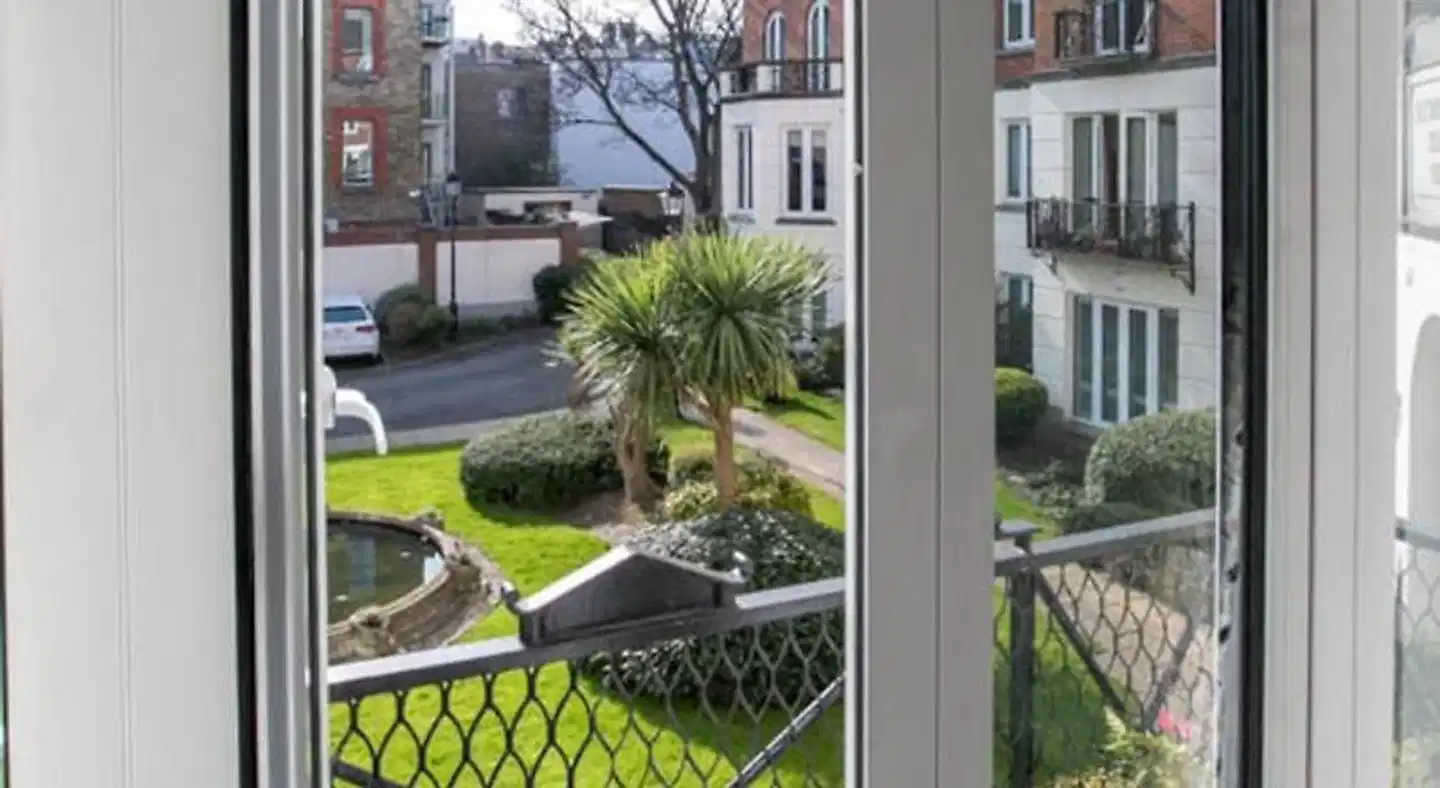 Grand Canal District Apartments Garten