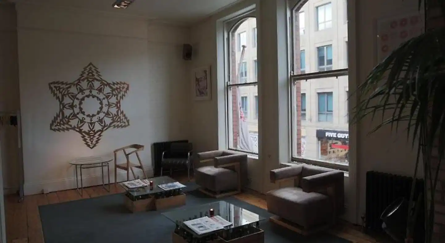 Kelly's Lobby