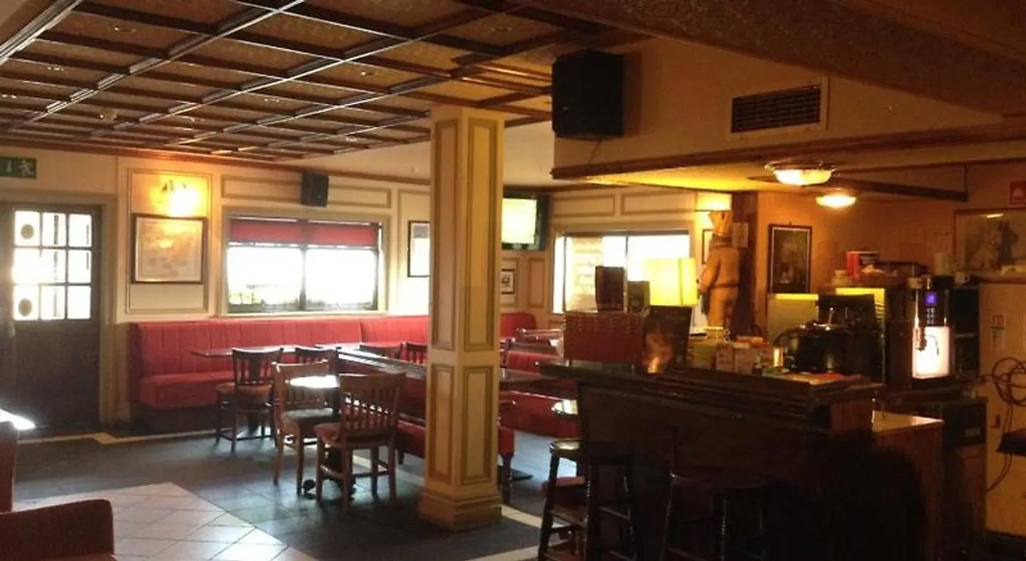 Countrywide Inns - Brannigans Glendine Inn Bar