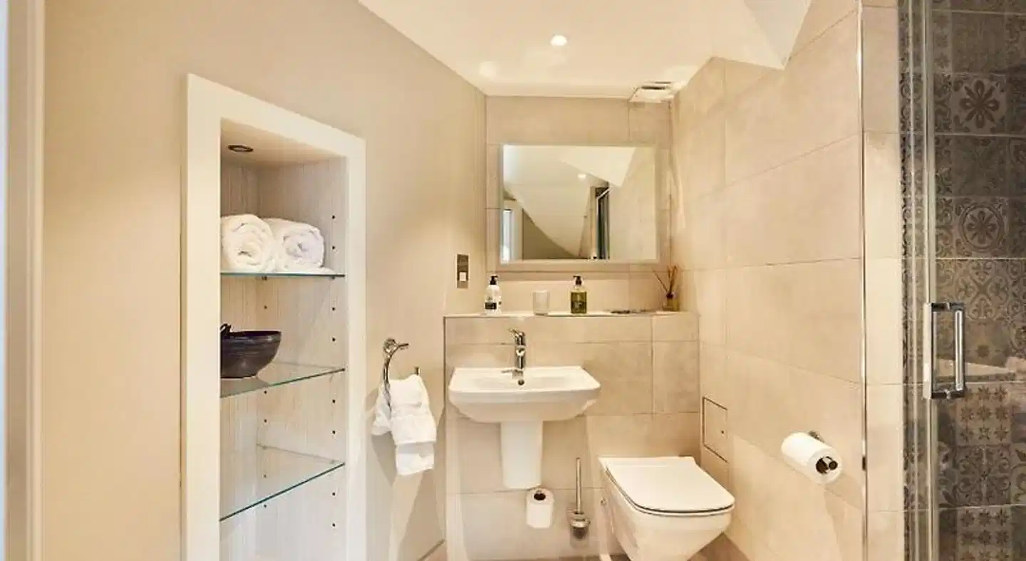 José Pizarro The Swan Inn Esher Badezimmer