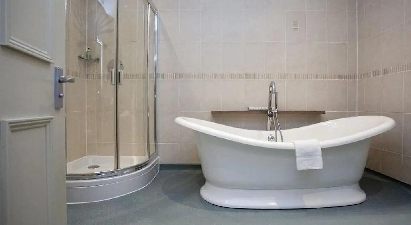 Woodborough Inn Badezimmer