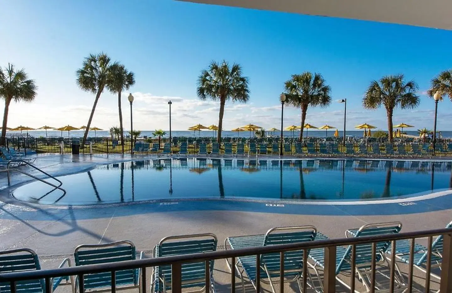 Dayton House Resort OUTDOOR_POOL