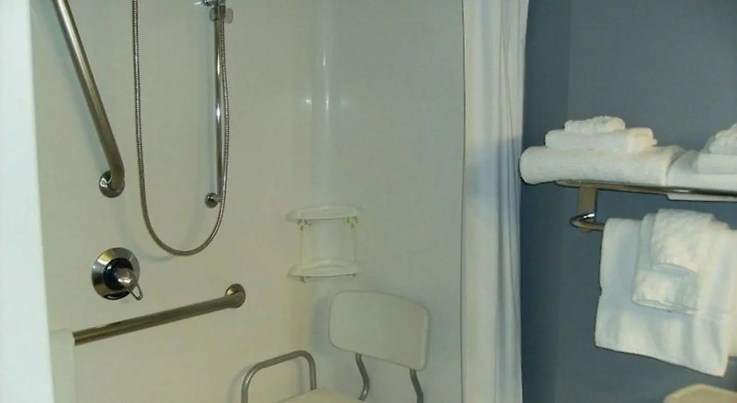 Best Western Plus Bradford Inn Badezimmer
