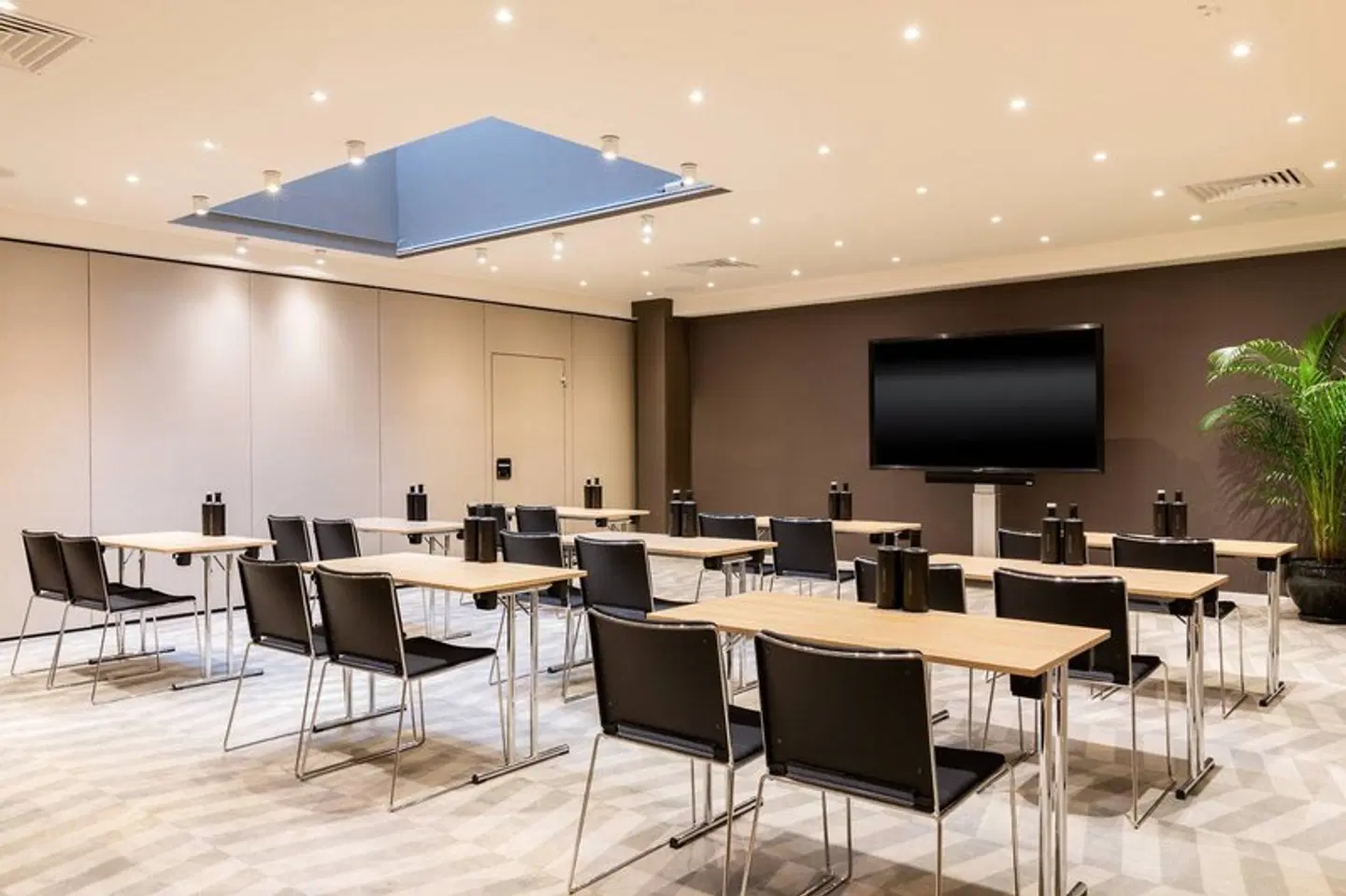 AC Hotel by Marriott Berlin Humboldthain Park Konferenz