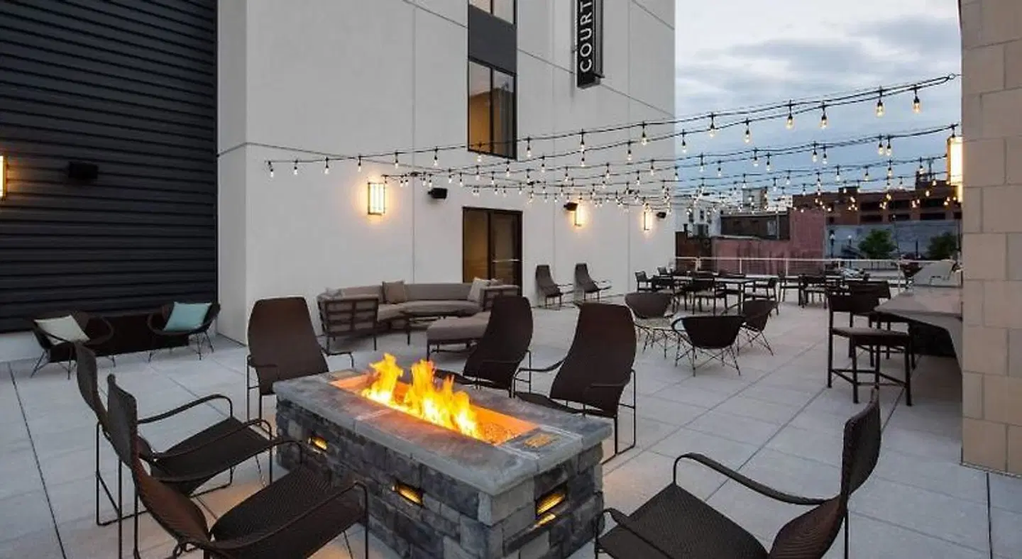Courtyard by Marriott Knoxville Downtown Restaurant