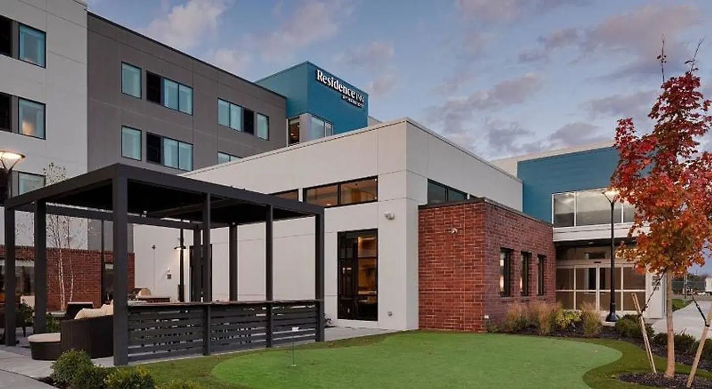 Residence Inn by Marriott Columbus Airport EXTERIOR