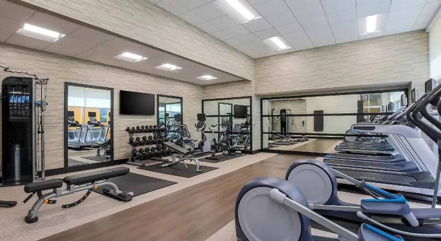 Courtyard by Marriott Pittsburgh Downtown SPORTS_AND_LEISURE