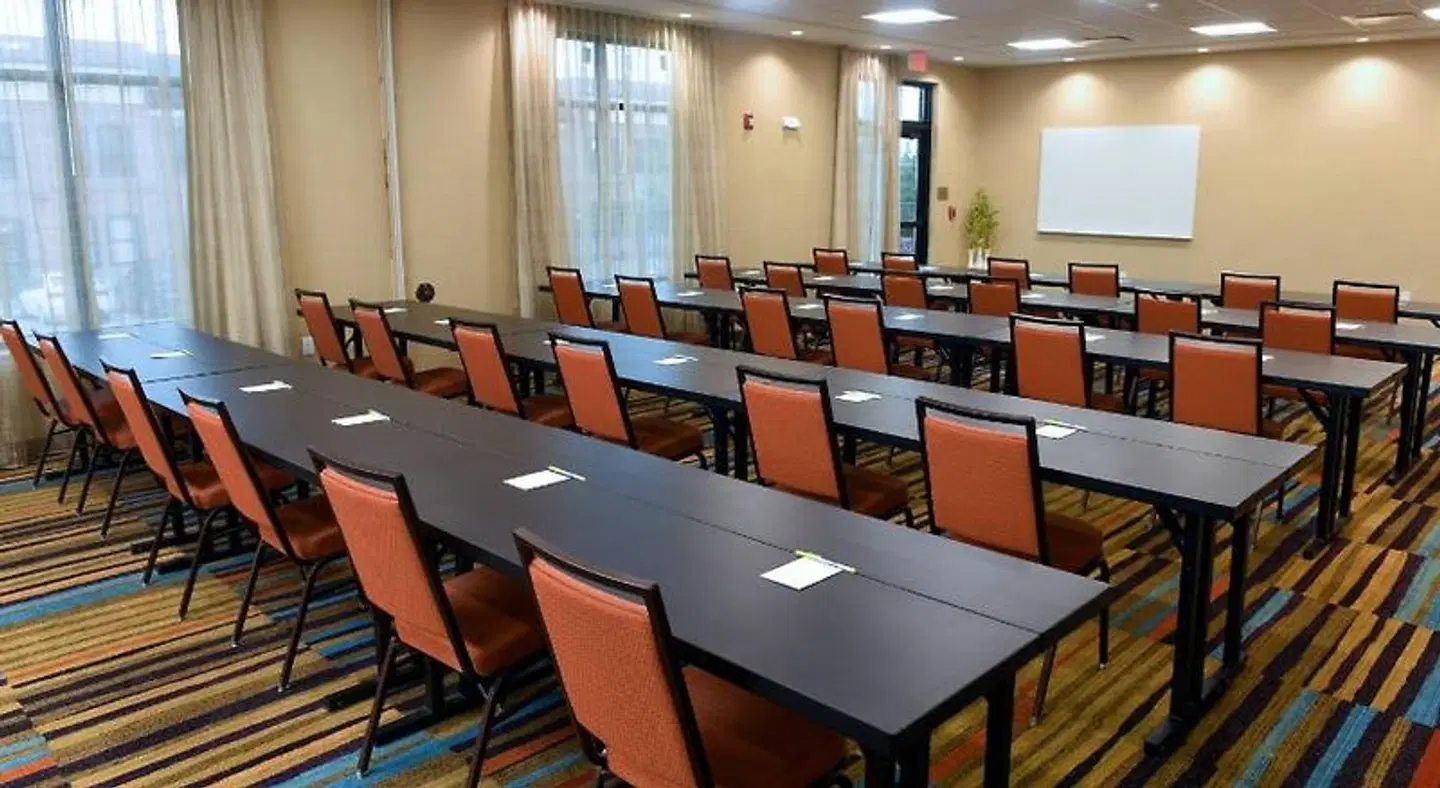 Fairfield by Marriott Inn & Suites Omaha West Konferenz