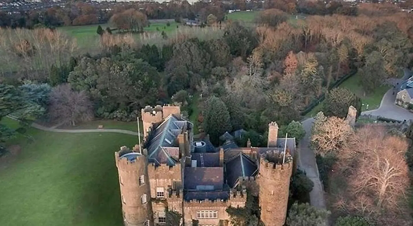 The Artist Residence Dublin LANDSCAPE