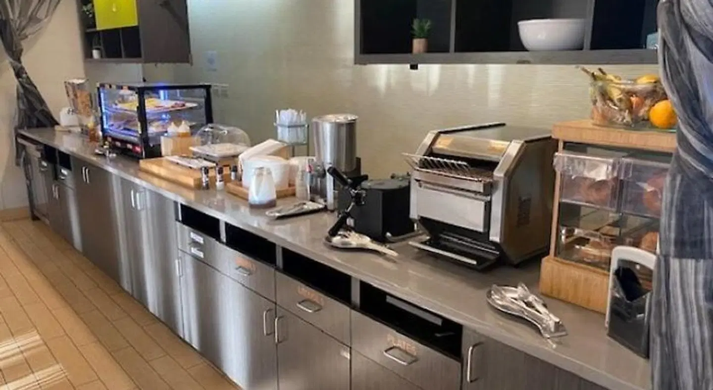 Home2 Suites by Hilton Roanoke Restaurant