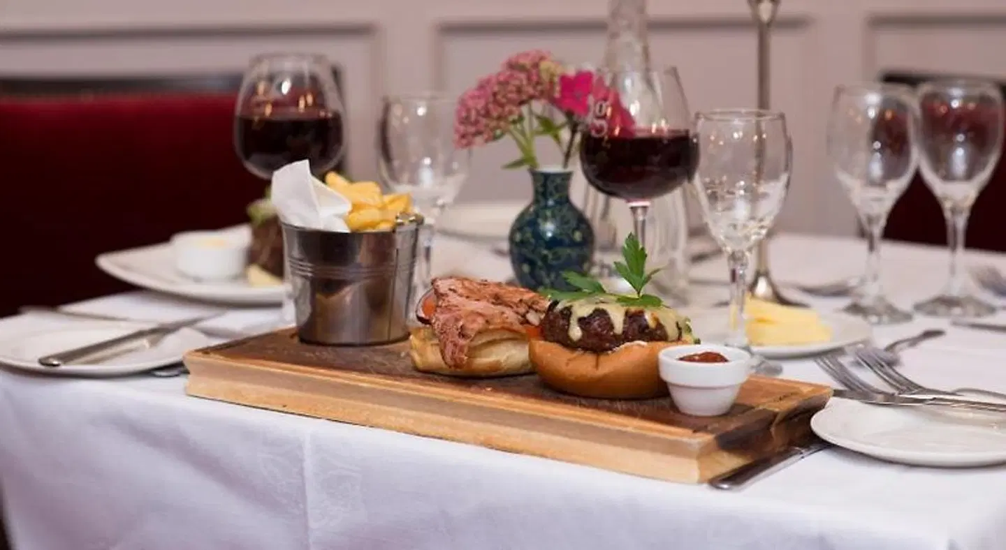 Devon Inn Restaurant