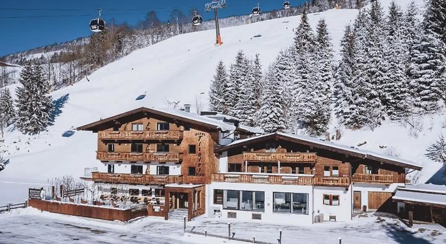 Hotel Tiroler Buam EXTERIOR