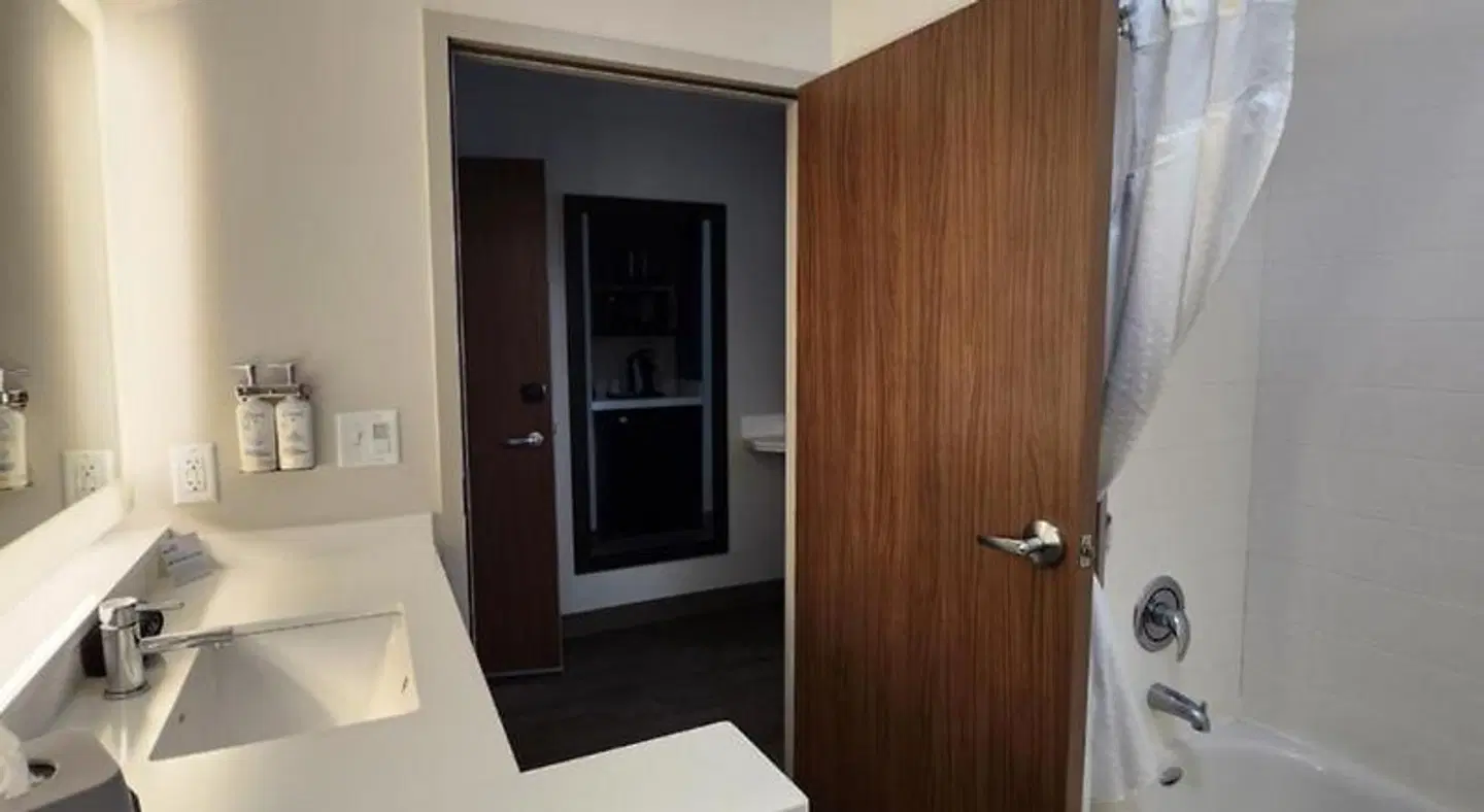 Holiday Inn Express & Suites - Camas ROOM_EXAMPLE