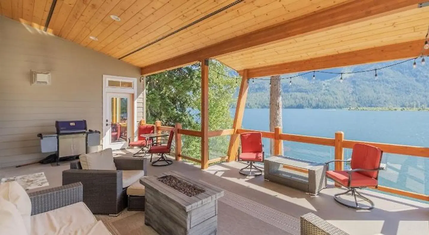 Lazy Bear Lodge Terrasse