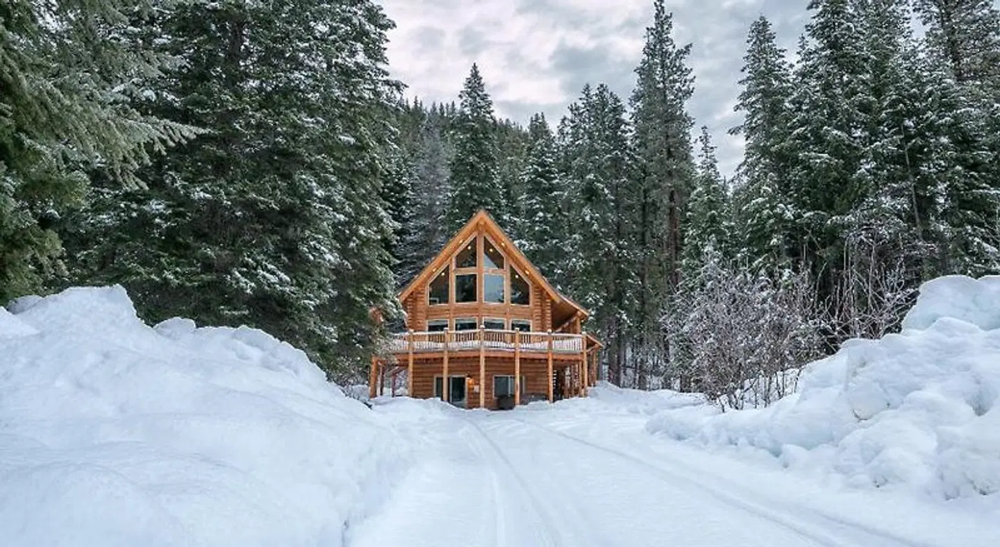 Bearfoot Chalet Aussenansicht