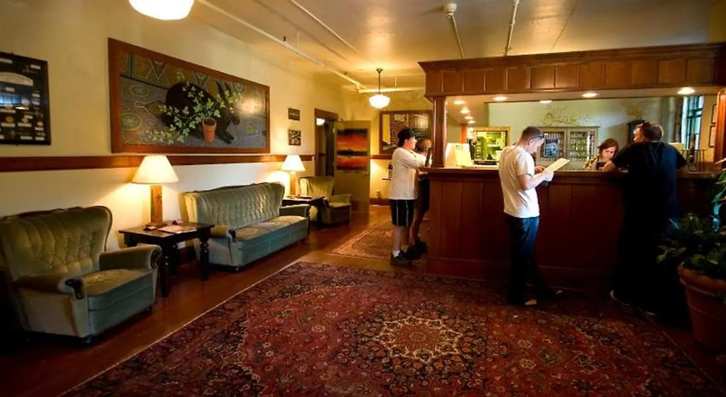 McMenamins Edgefield LOUNGE_LOBBY