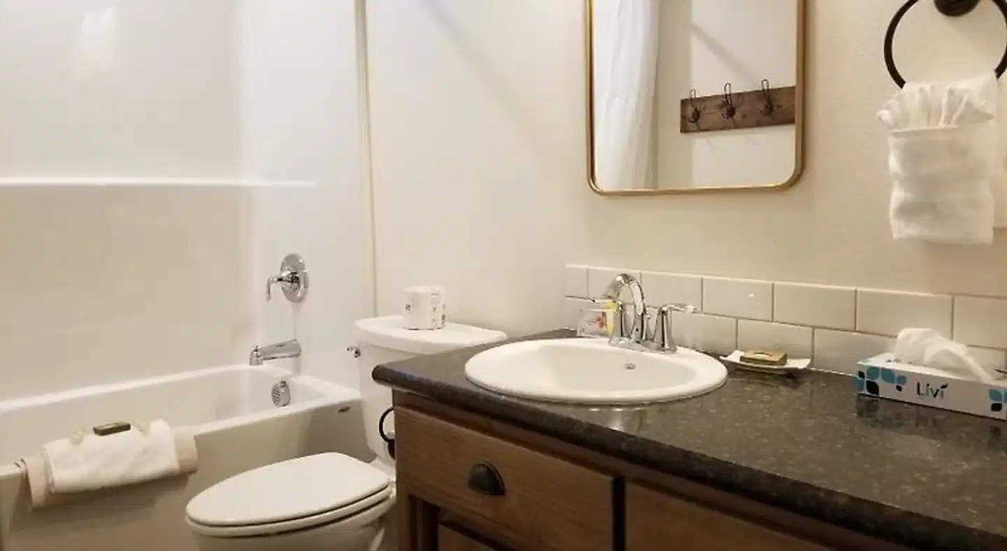 Eagle Cap Chalets Badezimmer