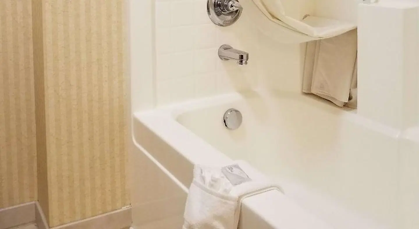 Clatskanie River Inn Badezimmer