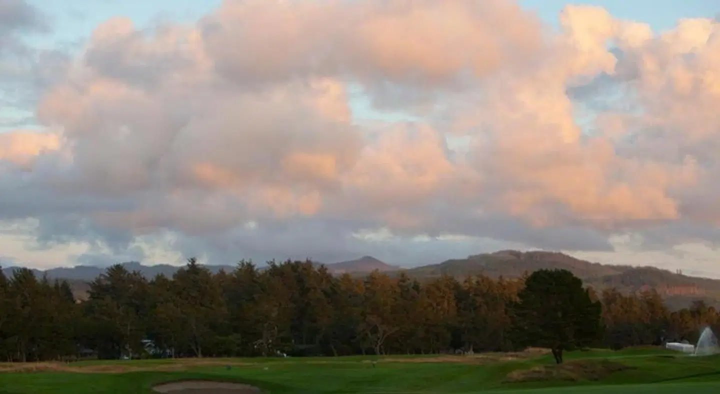 McMenamins Gearhart Hotel LANDSCAPE