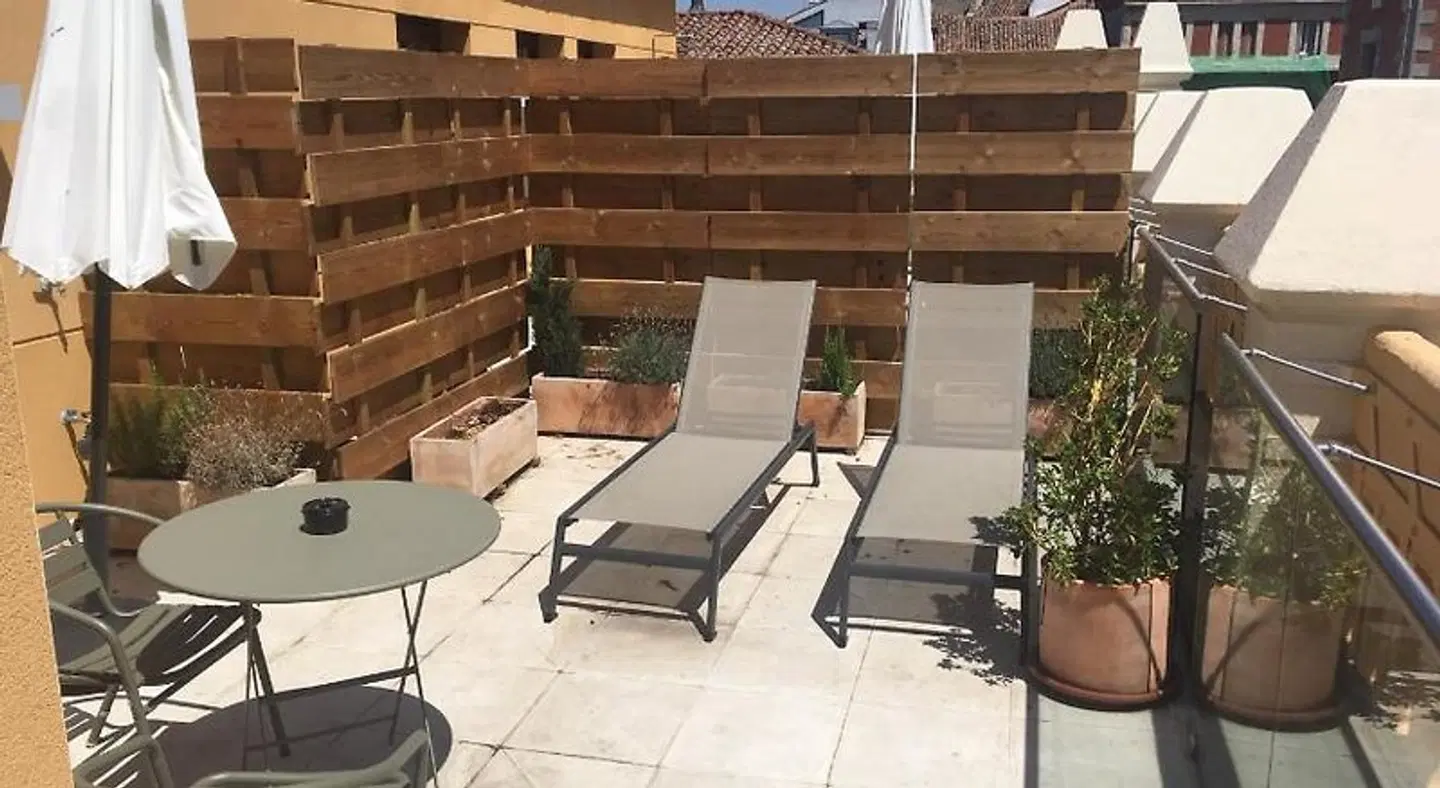 Plaza Mayor Suites & Apartments Terrasse