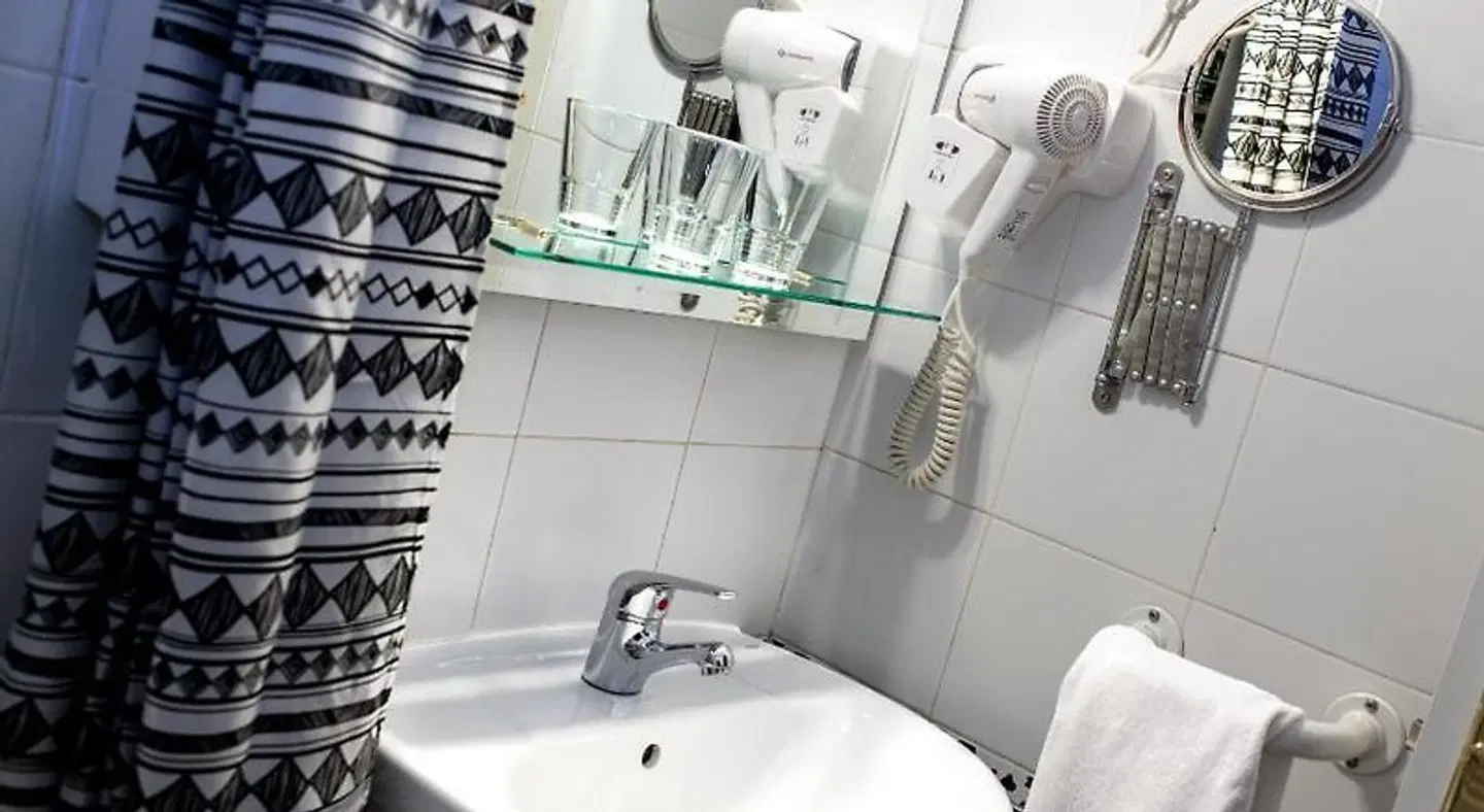 Hostal Adriano Badezimmer