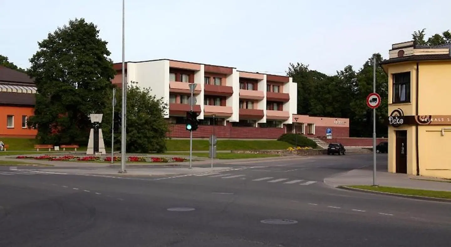 Hotel Dobele EXTERIOR