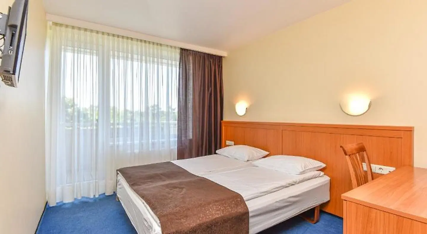 Alka ROOM_EXAMPLE