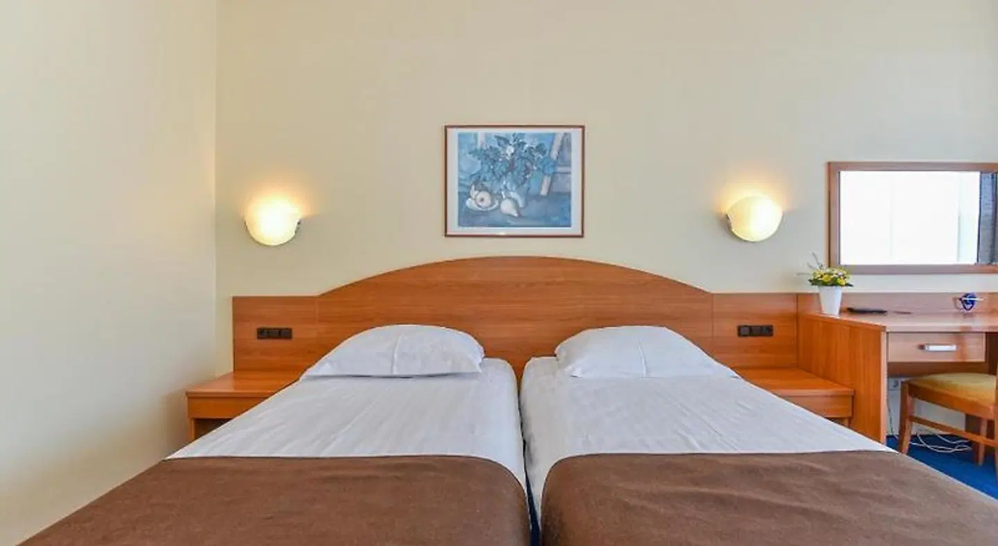 Alka ROOM_EXAMPLE