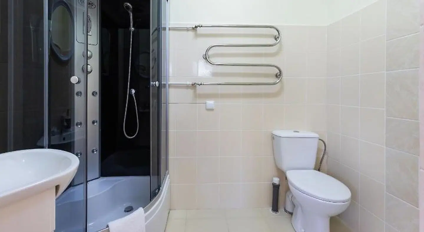 Avanti viebutis-restoranas Badezimmer