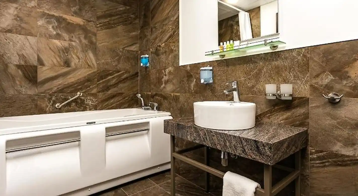 Adoryal Hotell Badezimmer