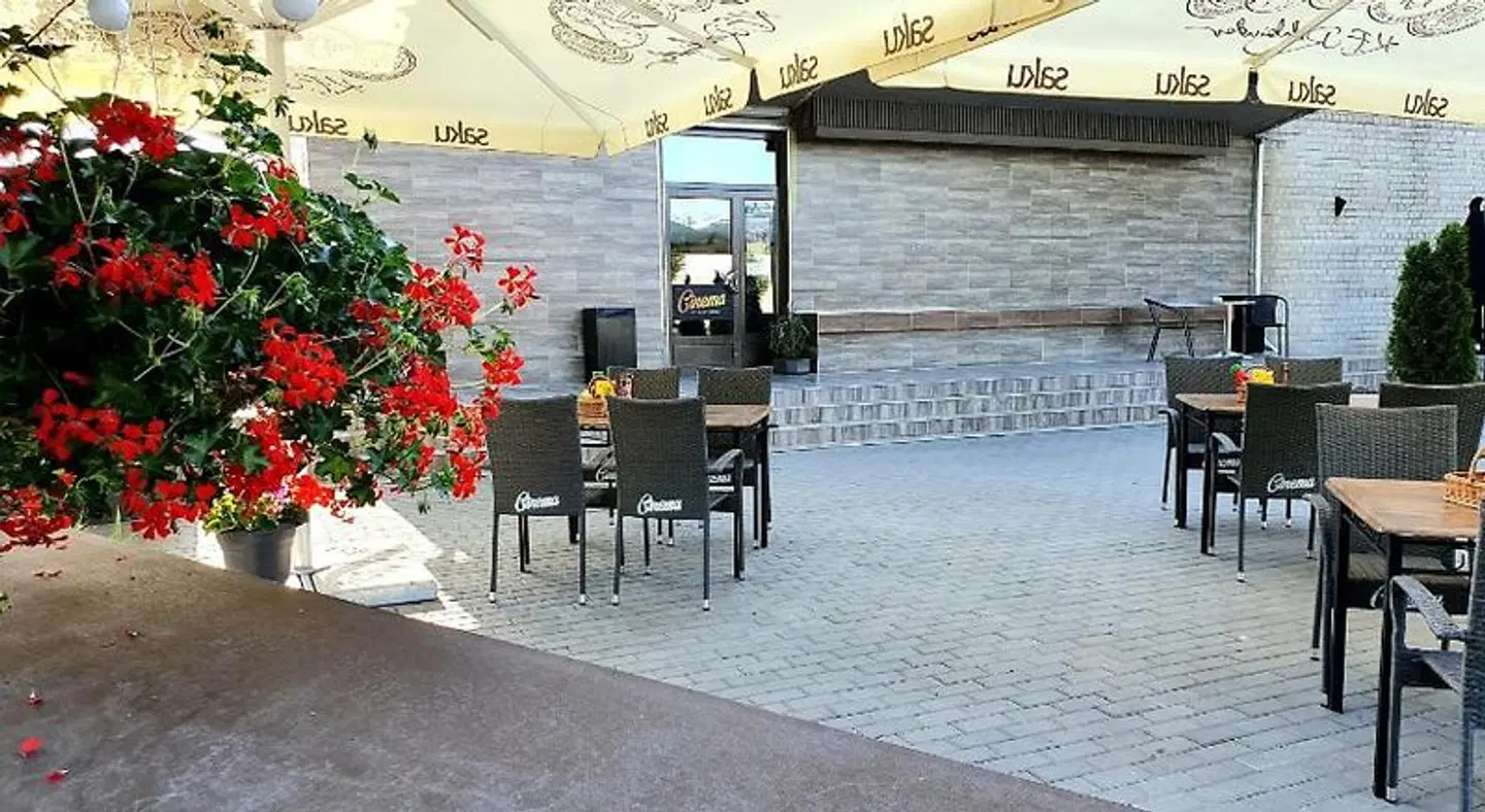 Cinema Hostel Bar