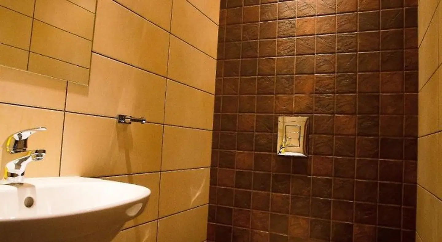 Dirhami Guesthouse Badezimmer